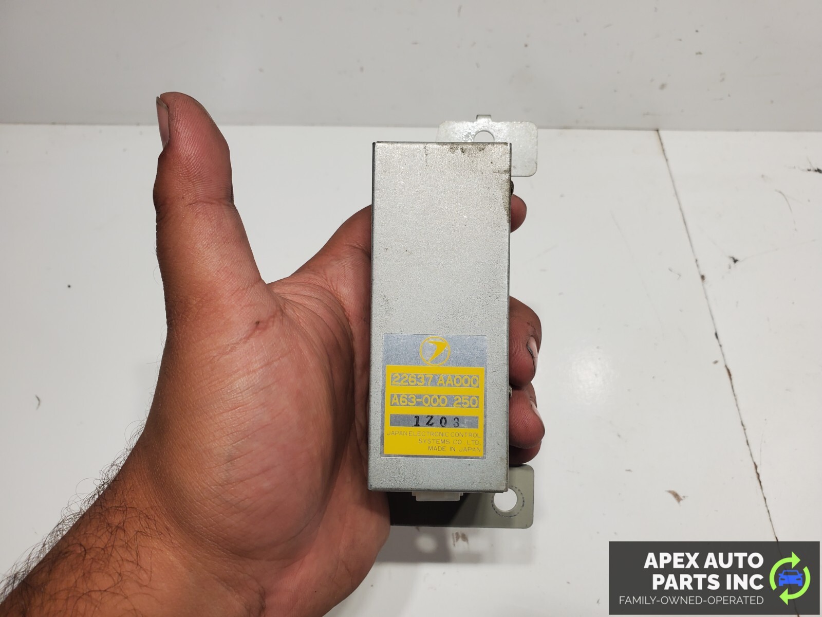 OEM 1992-1997 Subaru SVX Fuel Injection Control Module 22637 AA000 - Image 3