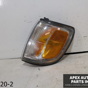 OEM 1997 Toyota 4Runner 3.4L Front Left Driver Side Parking Turn Signal Light