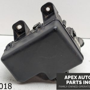 OEM 1998-2005 Lexus GS300 3.0L  Left Driver Side Relay Box Fuse Box W/ Lid