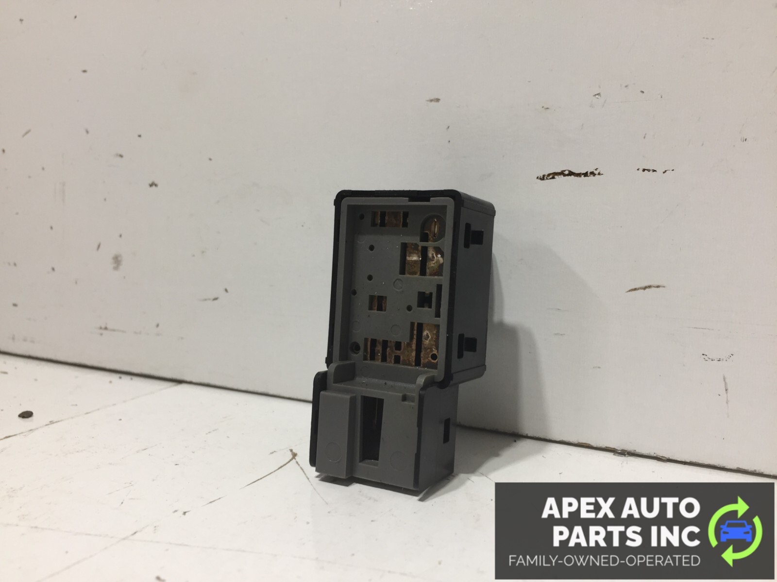 OEM 2000 2001 2002 Lincoln LS Front Left Driver Door Lock Switch XW4T-14017-A - Image 7