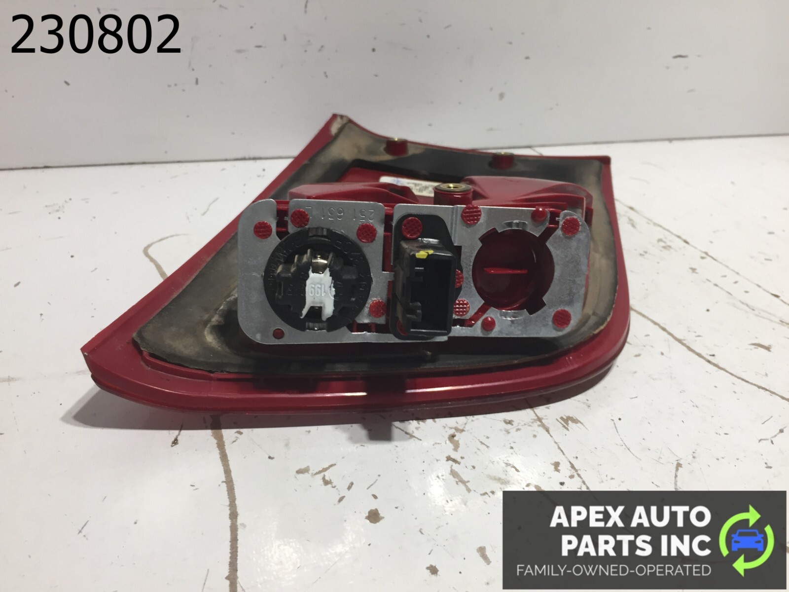 OEM 2000 - 2003 BMW X5 LEFT DRIVER SIDE INNER TAILLIGHT TAIL LIGHT LAMP 8383183 - Image 5
