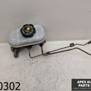 OEM 2002 Chevrolet Camaro 5.7L BRAKE CYLINDER FLUID RESERVOIR ASSEMBLY