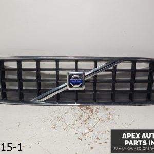 OEM 2003-2006 Volvo XC90 2.5L Front Grille R Design 31333284