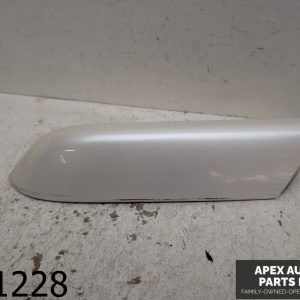 OEM 2004 Cadillac Escalade 6.0L PASSENGER SIDE REAR ROOF RACK END CAP