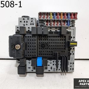 OEM 2004 Volvo XC70 2.5L Fuse Box Trunk �8696098