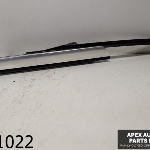 OEM 2005 BMW 745i 4.4L Right Passenger Rear Sun Shade Blind w Motor