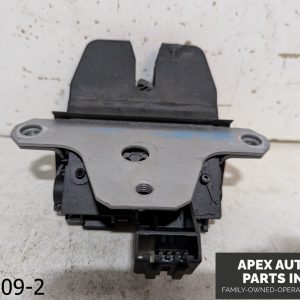 OEM 2006-2015 Land Rover LR2 3.2L Rear Tailgate Trunk Lid Lock Latch Actuator