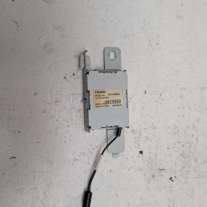 OEM 2006 Subaru Tribeca 3.0L REAR WINDOW CLARION ANTENNA BOOSTER MODULE