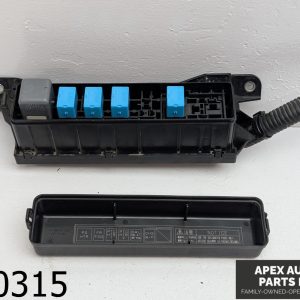 OEM 2007 Toyota Prius 1.5L Under Hood Small Fuse Relay Box