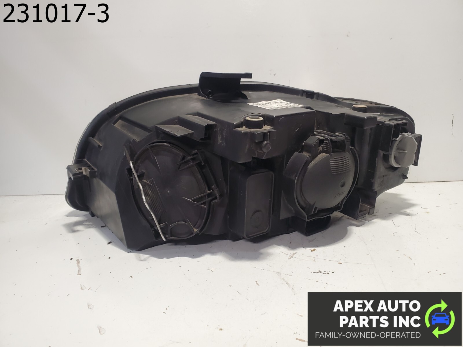 OEM 2008 Audi A4 Right Front Headlight Assembly Halogen 8E0941004A - Image 6