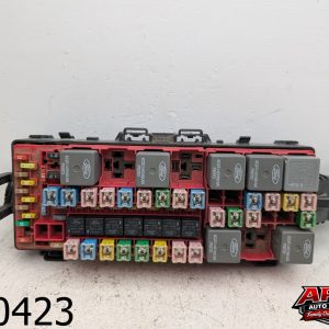 OEM 2008 Lincoln Navigator 5.4L Engine Fuse Box Assembly