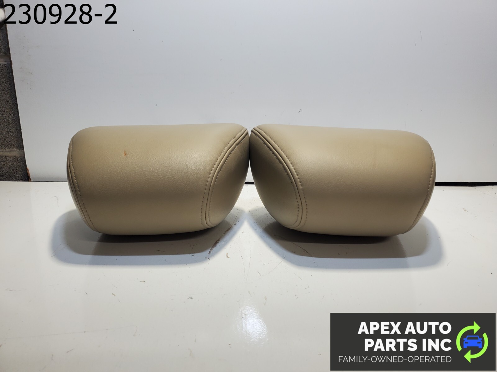 OEM 2008 Nissan Altima OEM Right And Left Front Head Rest Beige Leather - Image 9