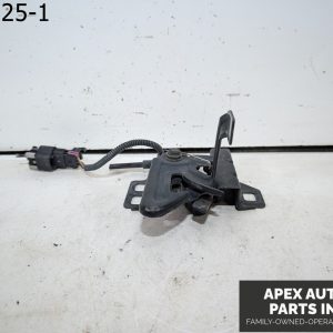 OEM 2009 Chevrolet Malibu 2.4L Hood Lock Latch Release Actuator 20761108