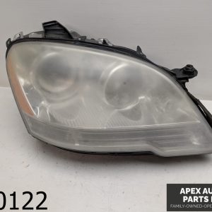 OEM 2009 Mercedes ML350 3.5L HEADLIGHT RIGHT PASSENGER HALOGEN