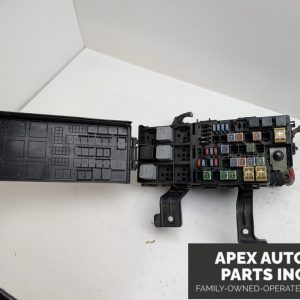 OEM 2010 Ford Fusion 2.5L Engine Fusebox Fuse Box Relay Module