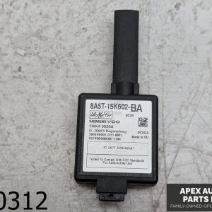 OEM 2010 Lincoln MKT 3.5L Antenna Amplifier Antenna