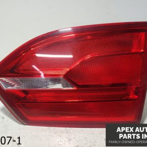 OEM 2011-2014 Volkswagen Jetta 2.5L HALOGEN INNER LID TAIL LIGHT RIGHT PASSENGER