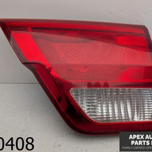 OEM 2011 Jeep Grand Cherokee 3.6L RIGHT INNER LID MOUNTED TAIL LIGHT