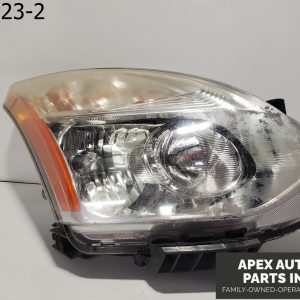 OEM 2011 Nissan Rogue 2.5L Passenger Right Headlight Halogen