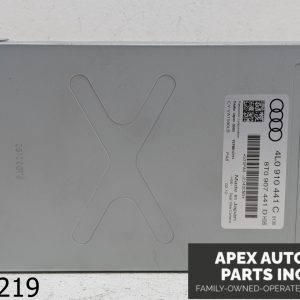 OEM 2012 Audi Q7 3.0L REAR VIEW PARKING PARK AID ASSIST CAMERA CONTROL MODULE