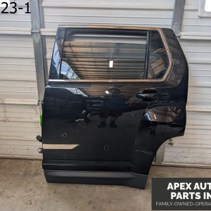 OEM 2012 GMC Terrain 2.4L Driver LH Left Black GBA Rear Power Door Shell