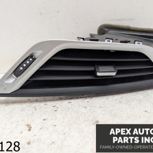 OEM 2013 GMC Terrain Center Dash Left Driver Side A/C Heat Air Vent Grille