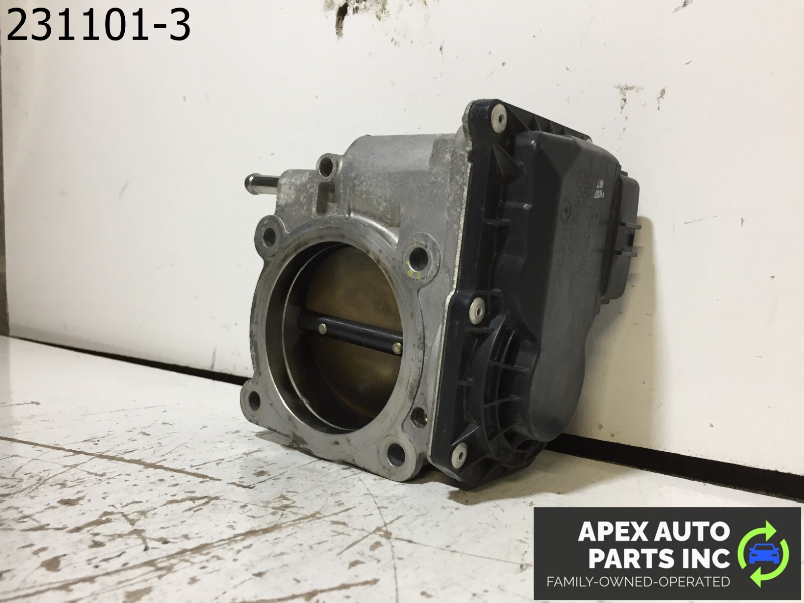 OEM 2015 Lexus ES350 THROTTLE BODY ASSEMBLY 2203031030 - Image 4