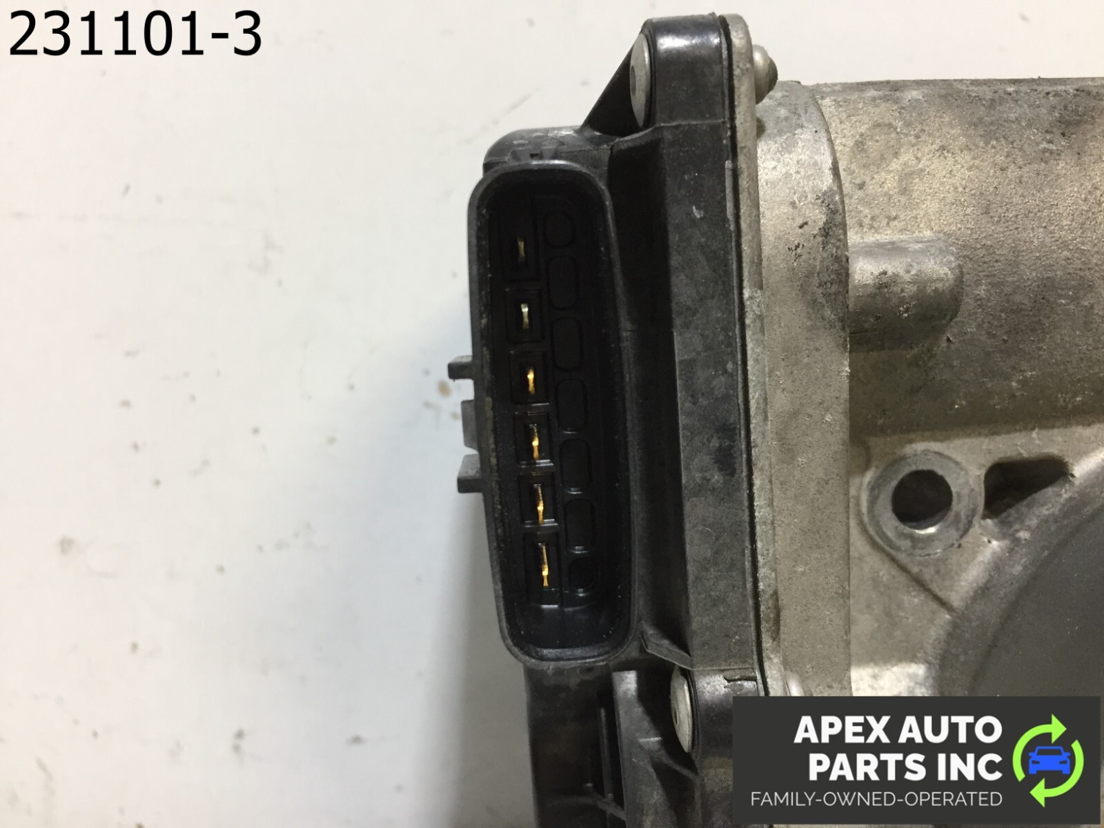 OEM 2015 Lexus ES350 THROTTLE BODY ASSEMBLY 2203031030 - Image 8