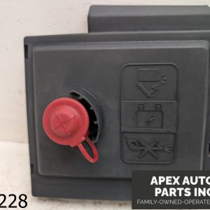 OEM 2017 Chevrolet Silverado 1500 ENGINE COMPARTMENT FUSE BOX BLOCK TOP COVER