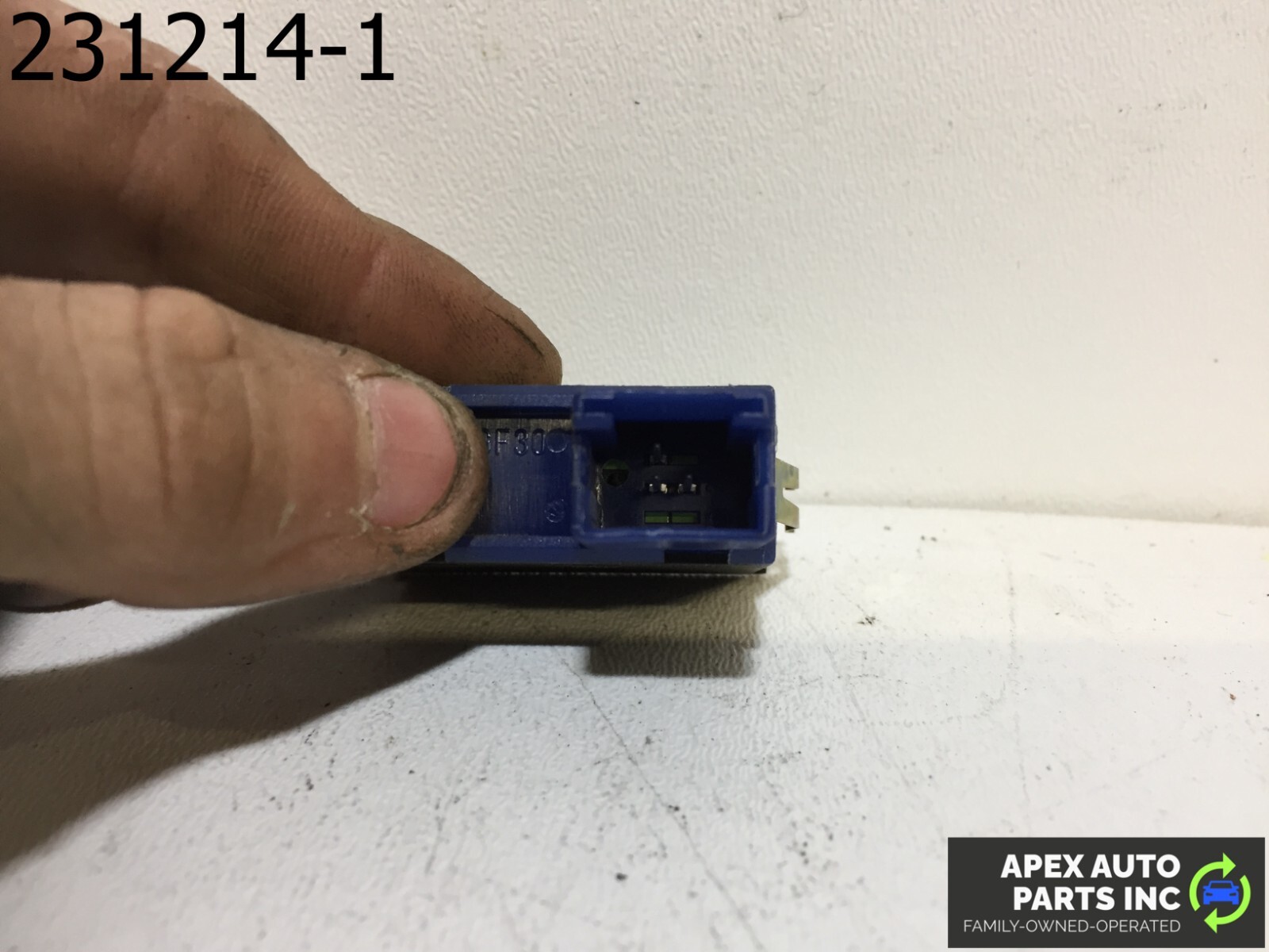 OEM BMW X5 2006 TAILGATE TRUNK RELEASE SWITCH BUTTON - Image 8