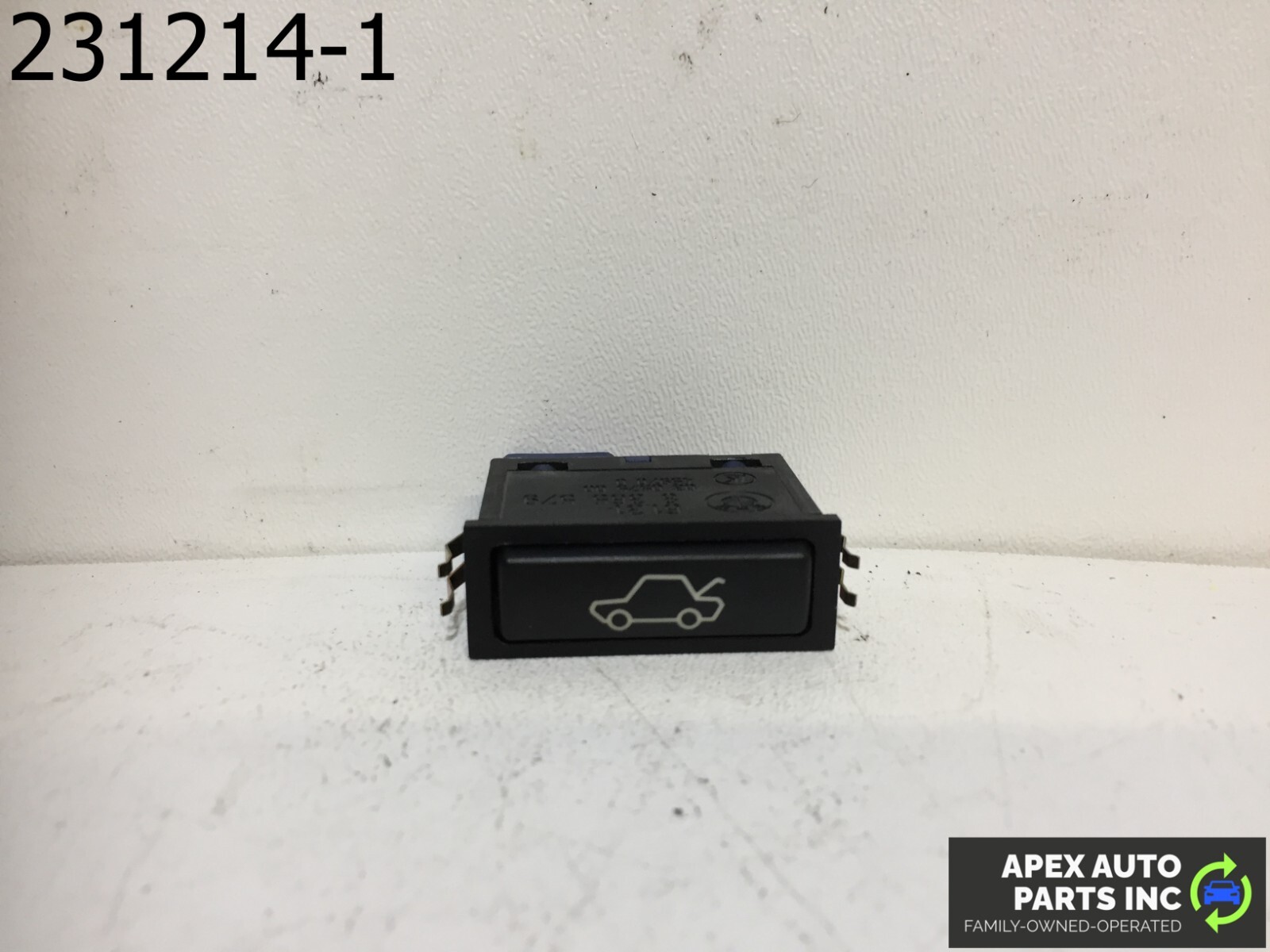 OEM BMW X5 2006 TAILGATE TRUNK RELEASE SWITCH BUTTON