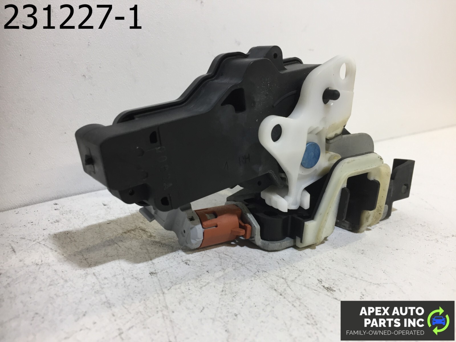 OEM Ford Explorer 2009 Front Left Driver's Side Door Lock Actuator Motor - Image 3
