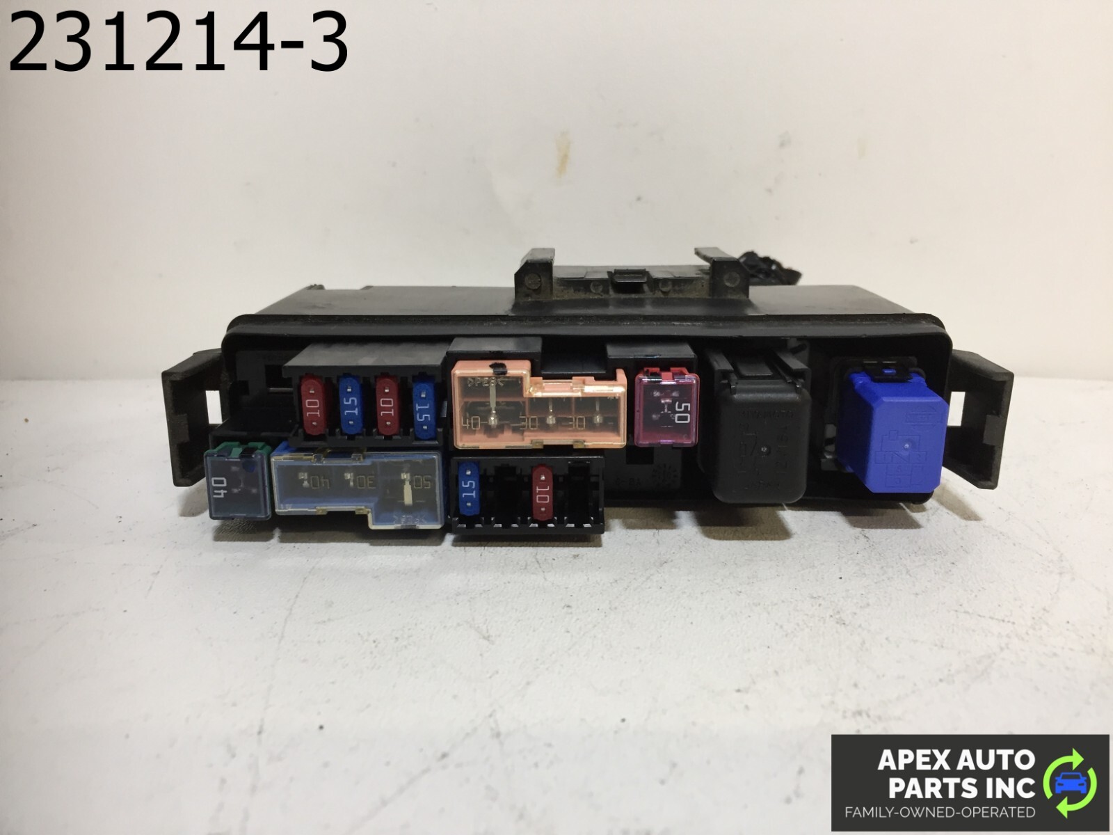 OEM Infiniti G35 2004 Engine Fuse Junction Relay Box W/ Lid 3.5 - Image 8