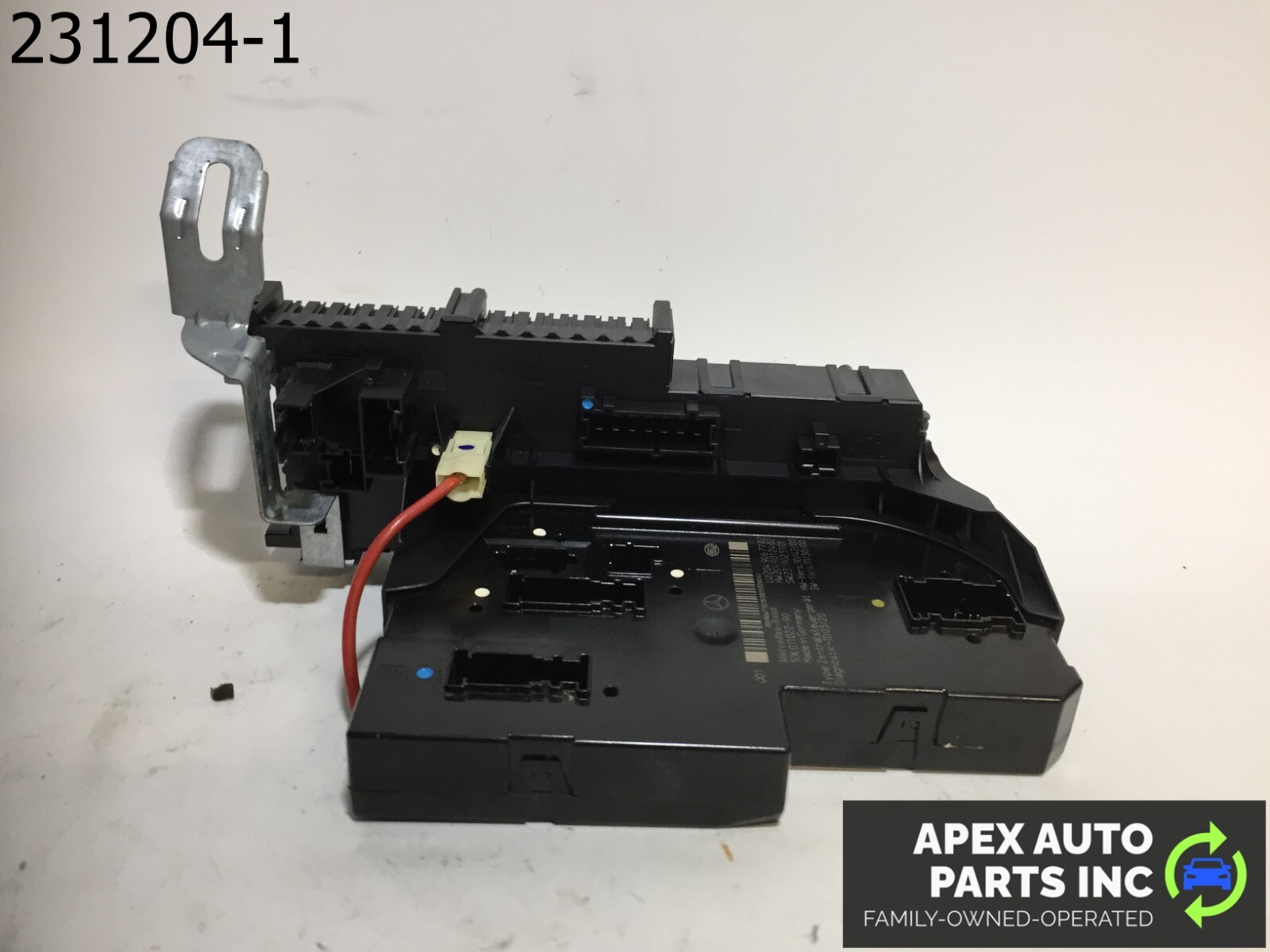 OEM Mercedes C300 2009 Rear SAM Module Fuse Box Relay 2045458201 - Image 5