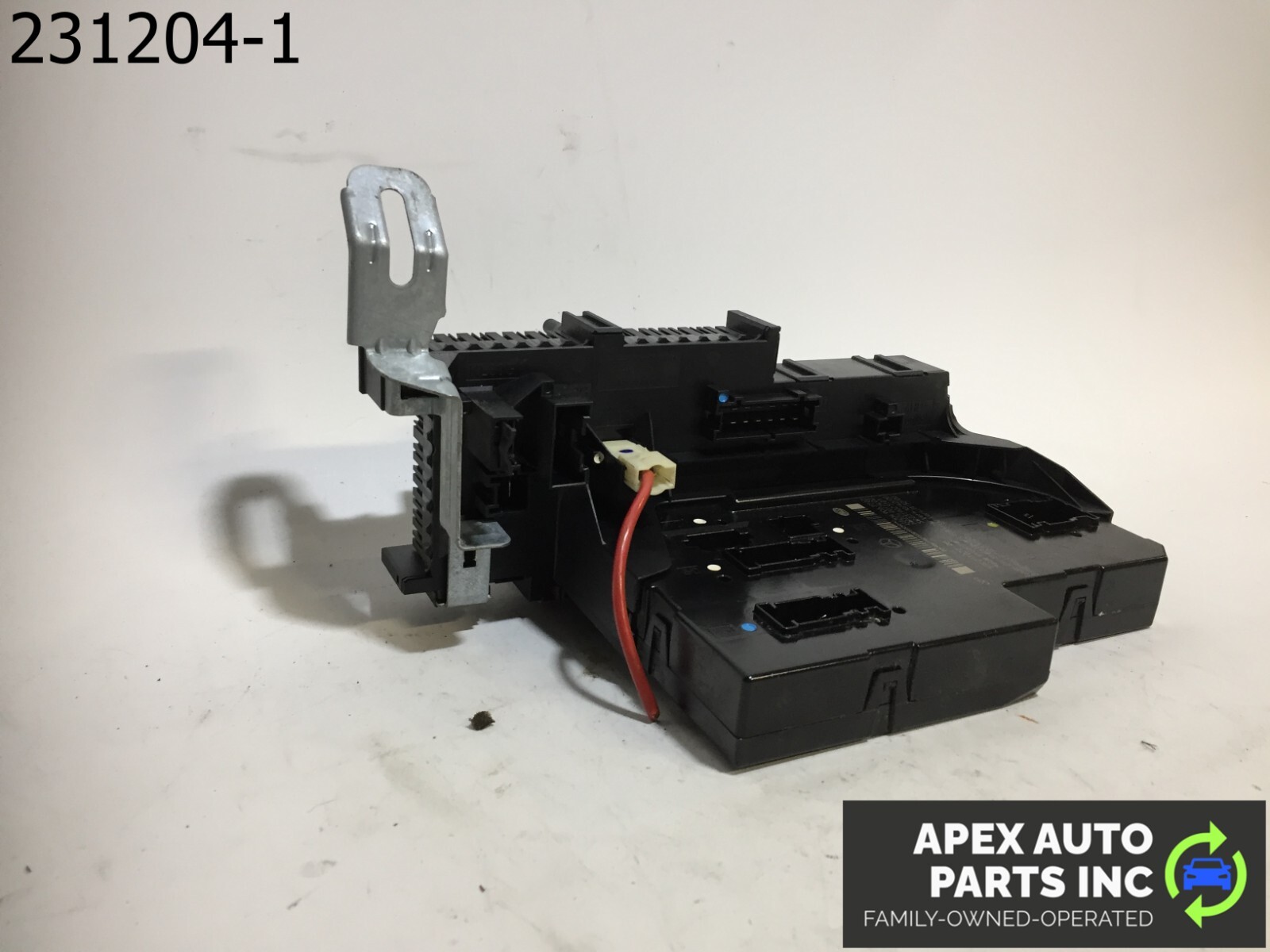 OEM Mercedes C300 2009 Rear SAM Module Fuse Box Relay 2045458201 - Image 6