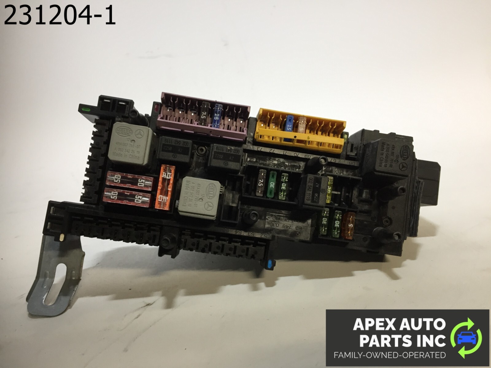 OEM Mercedes C300 2009 Rear SAM Module Fuse Box Relay 2045458201 - Image 8