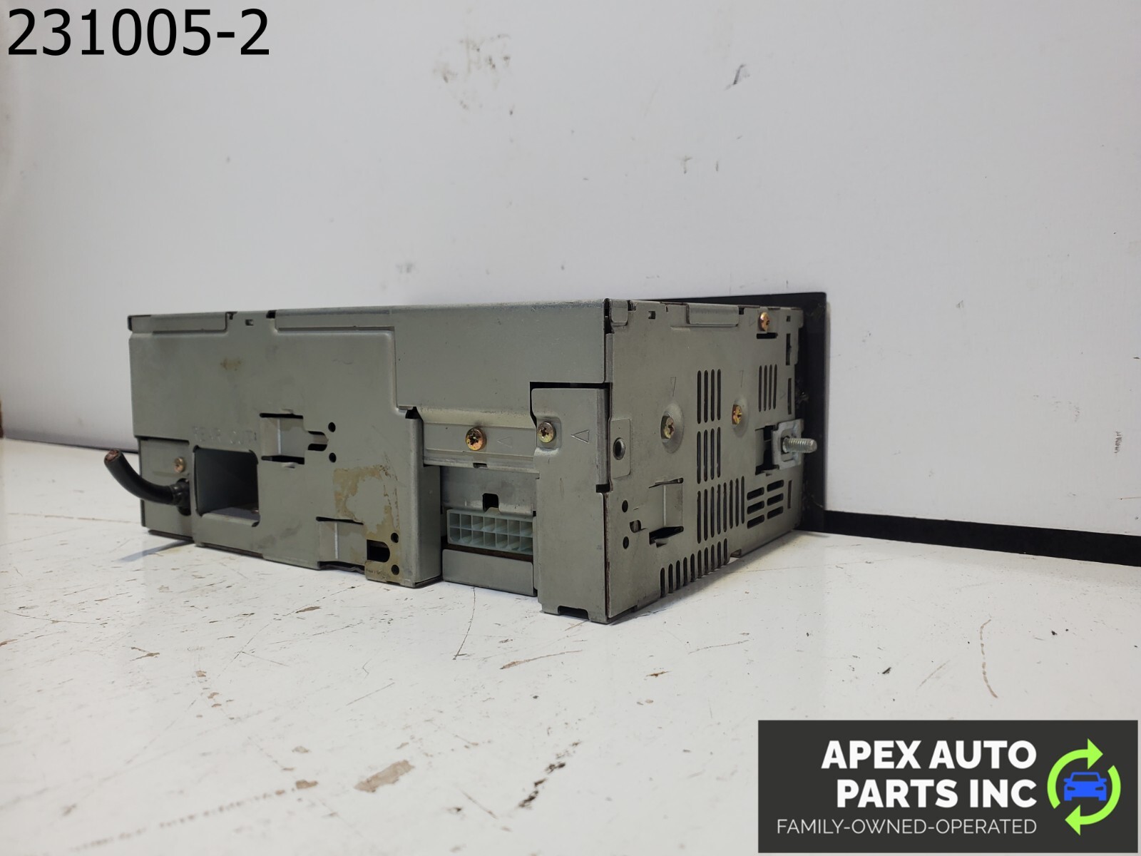 OEM Pontiac Fiero 1985 FRONT CD PLAYER - Image 5