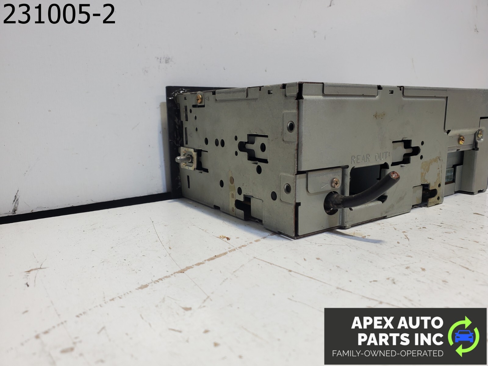 OEM Pontiac Fiero 1985 FRONT CD PLAYER - Image 7