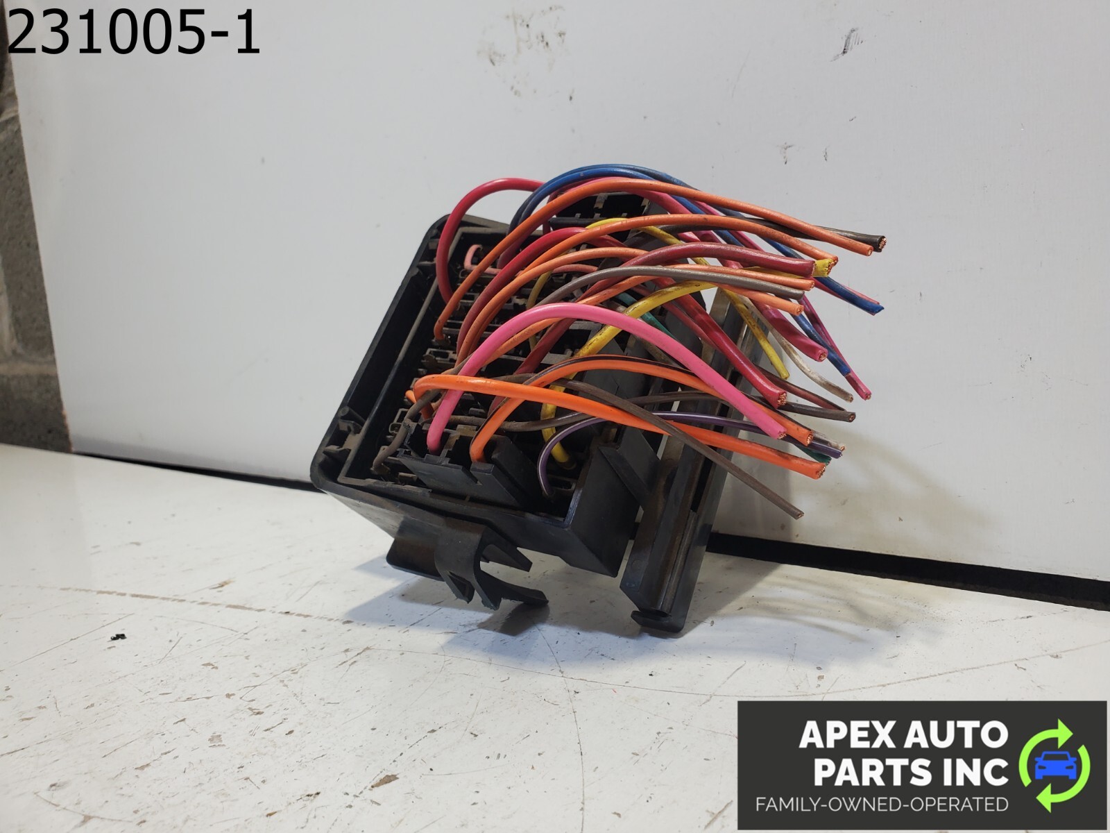 OEM Pontiac Fiero 1985 UNDER DASH CABIN FUSE BOX - Image 5