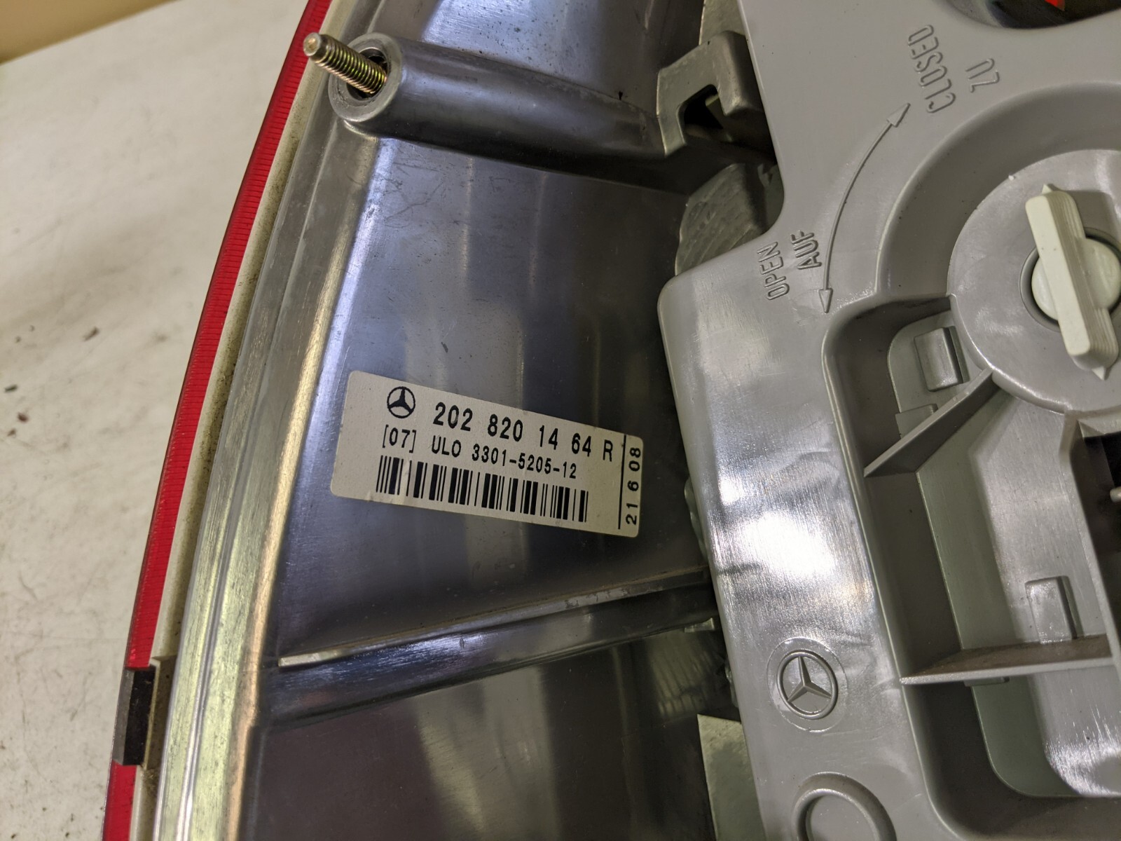 1994-1997 Mercedes Benz RIGHT PASSENGER Tail Light Stop Lamp 202-820-14-64 OEM - Image 6