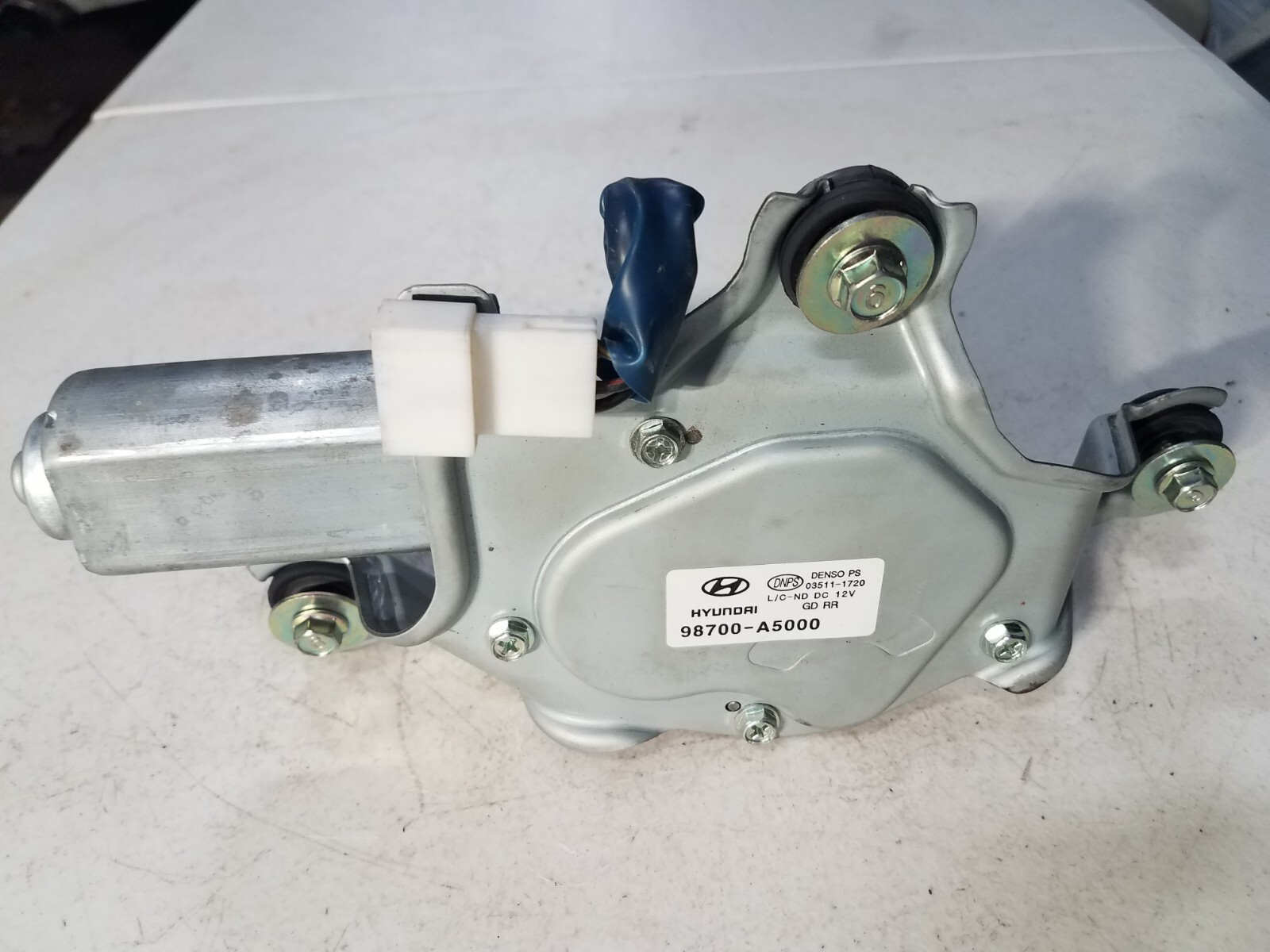2013 - 2017 Hyundai Elantra GT Rear Wiper Motor Assembly OEM 98700A5000 - Image 3