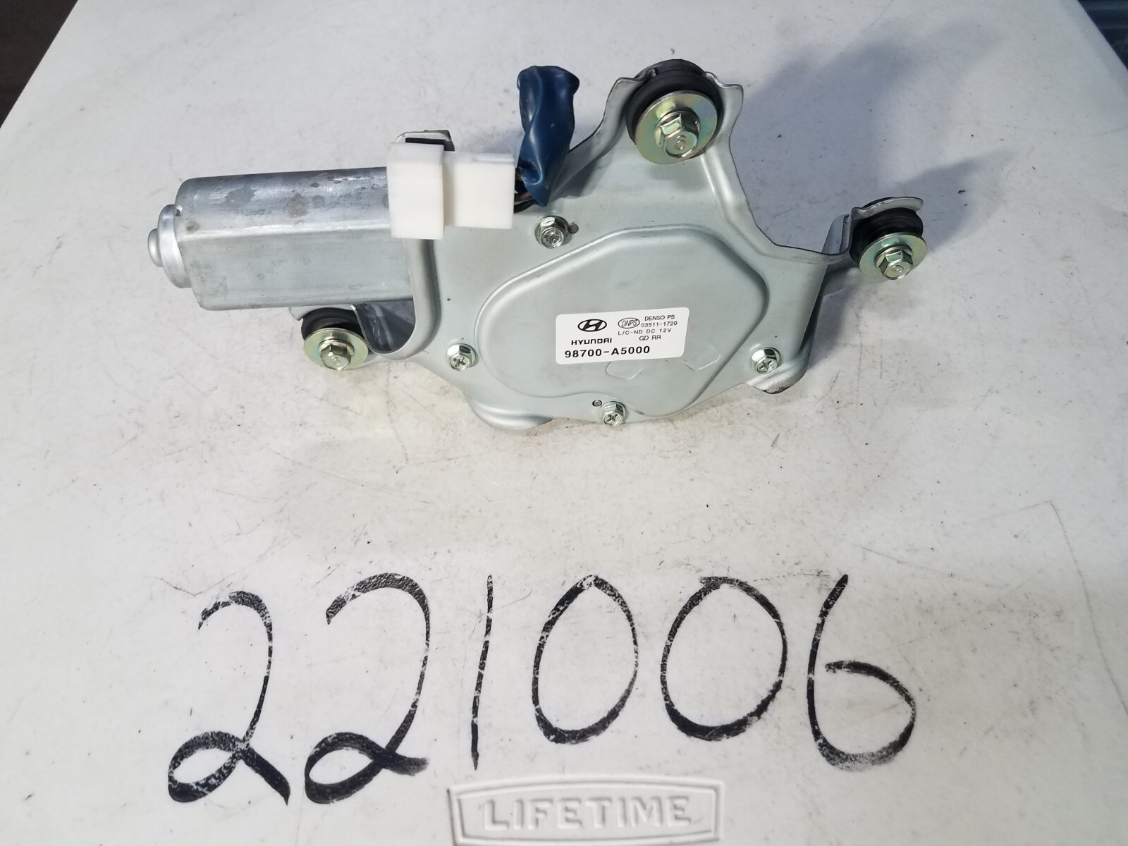 2013 - 2017 Hyundai Elantra GT Rear Wiper Motor Assembly OEM 98700A5000