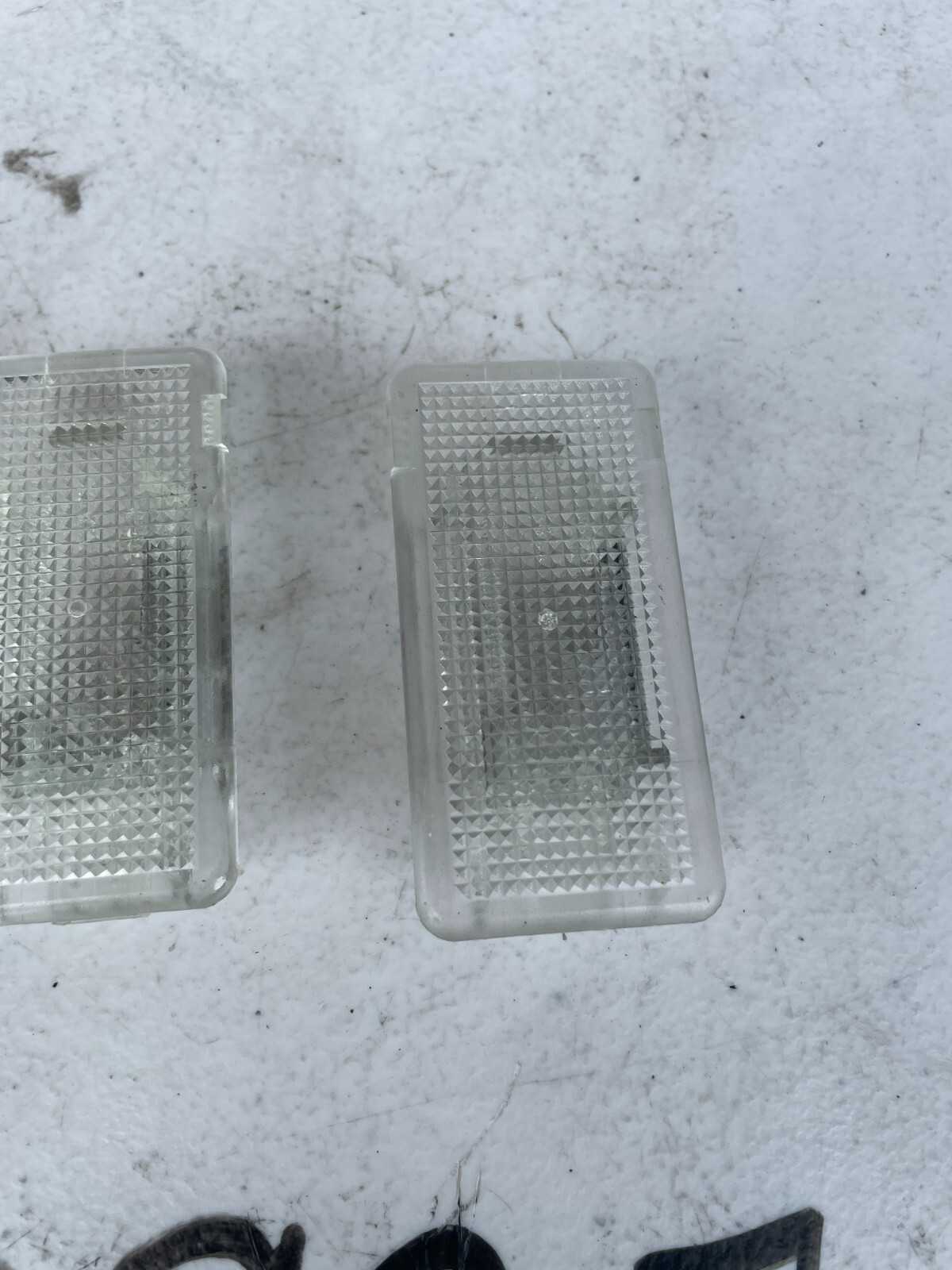 BMW Trunk Light Clear Lens Interior Lamp X5 E53 Z8 63316962044 OEM - Image 4