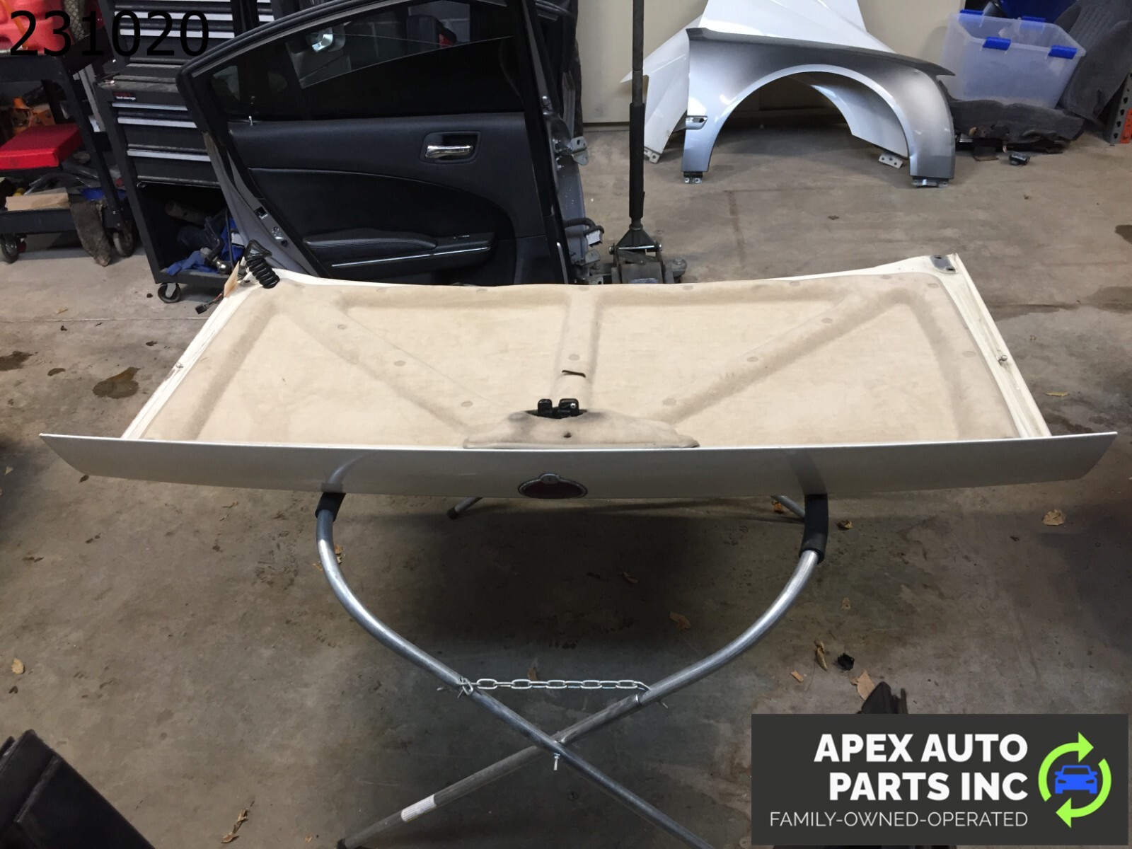 *LOCAL PICKUP* OEM 1990 Cadillac Allante TRUNK LID WHITE - Image 12