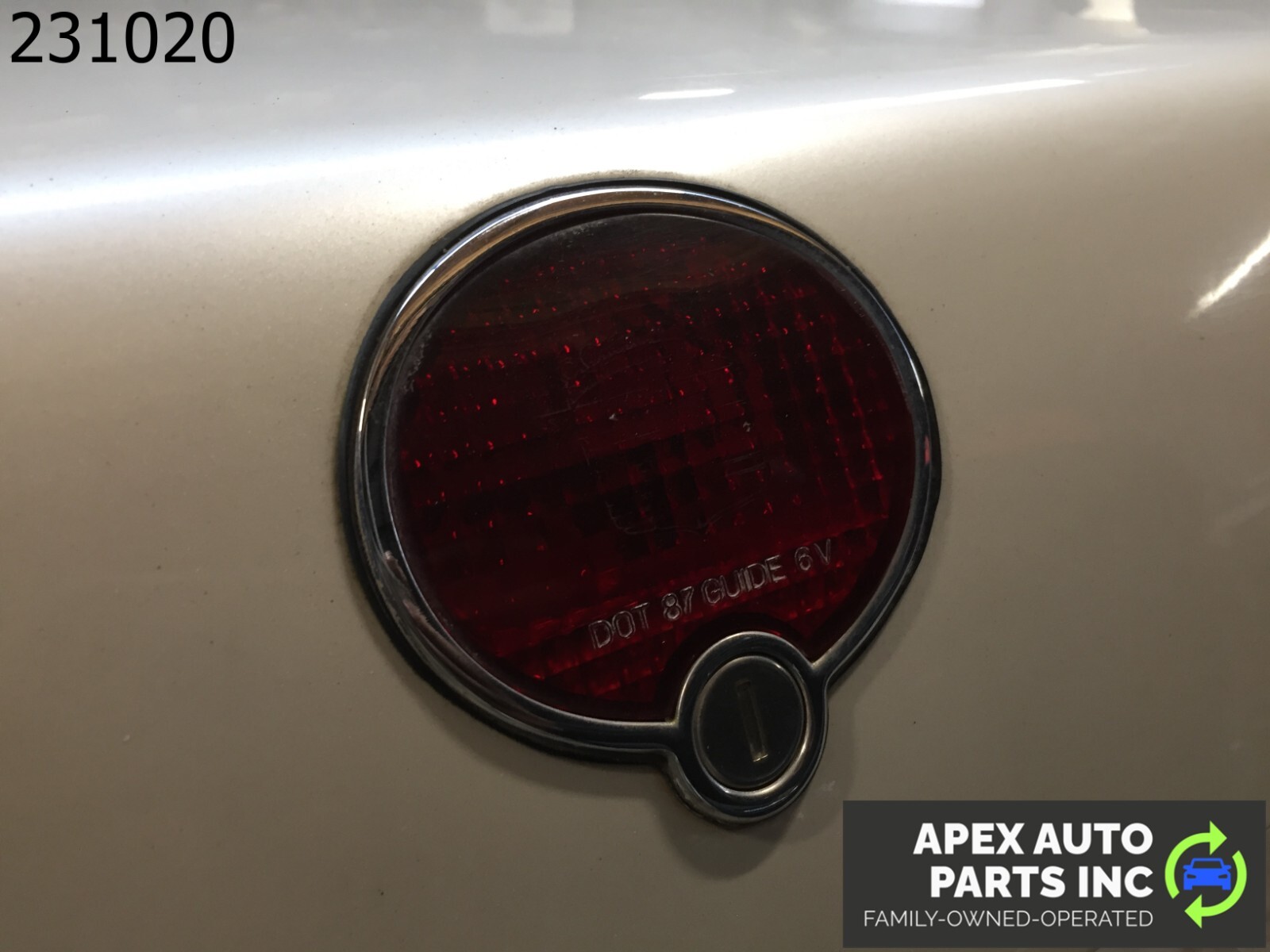 *LOCAL PICKUP* OEM 1990 Cadillac Allante TRUNK LID WHITE - Image 5