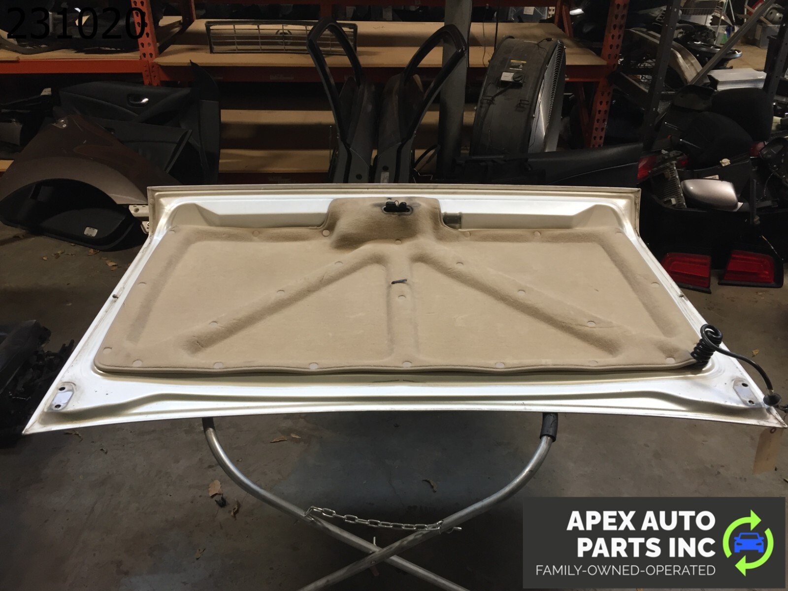 *LOCAL PICKUP* OEM 1990 Cadillac Allante TRUNK LID WHITE - Image 8