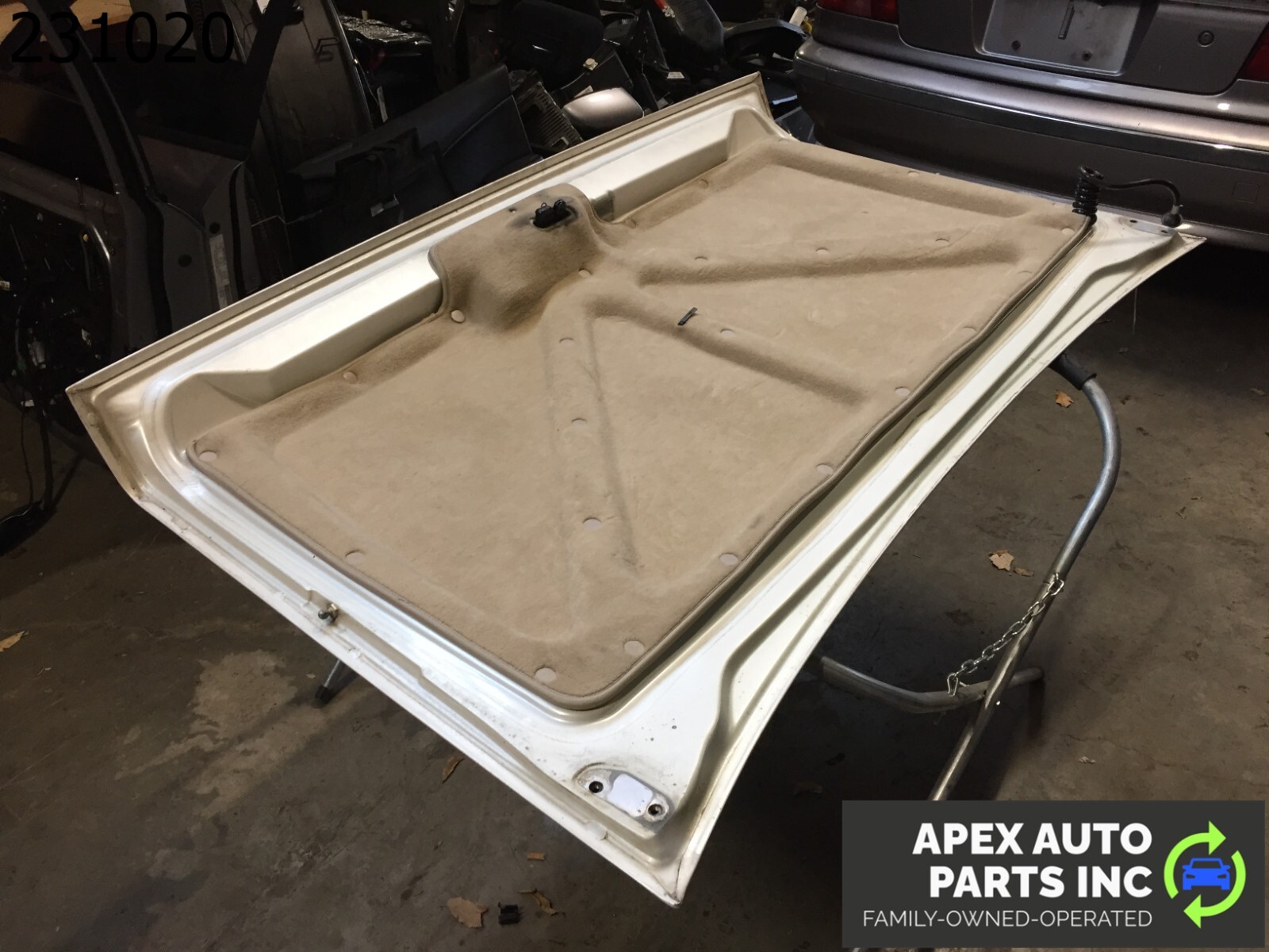 *LOCAL PICKUP* OEM 1990 Cadillac Allante TRUNK LID WHITE - Image 9