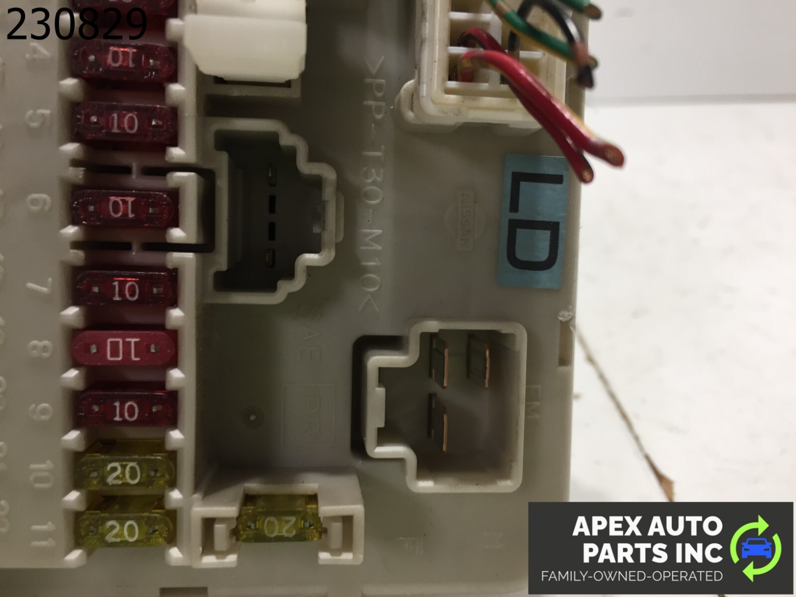 OEM 02 INFINITI Q45 Fuse Box Engine 198903 - Image 8