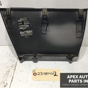 OEM 09 08 07 06 05 Mercedes-Benz CLK350 W209 Engine Fuse Relay Box Upper Cover