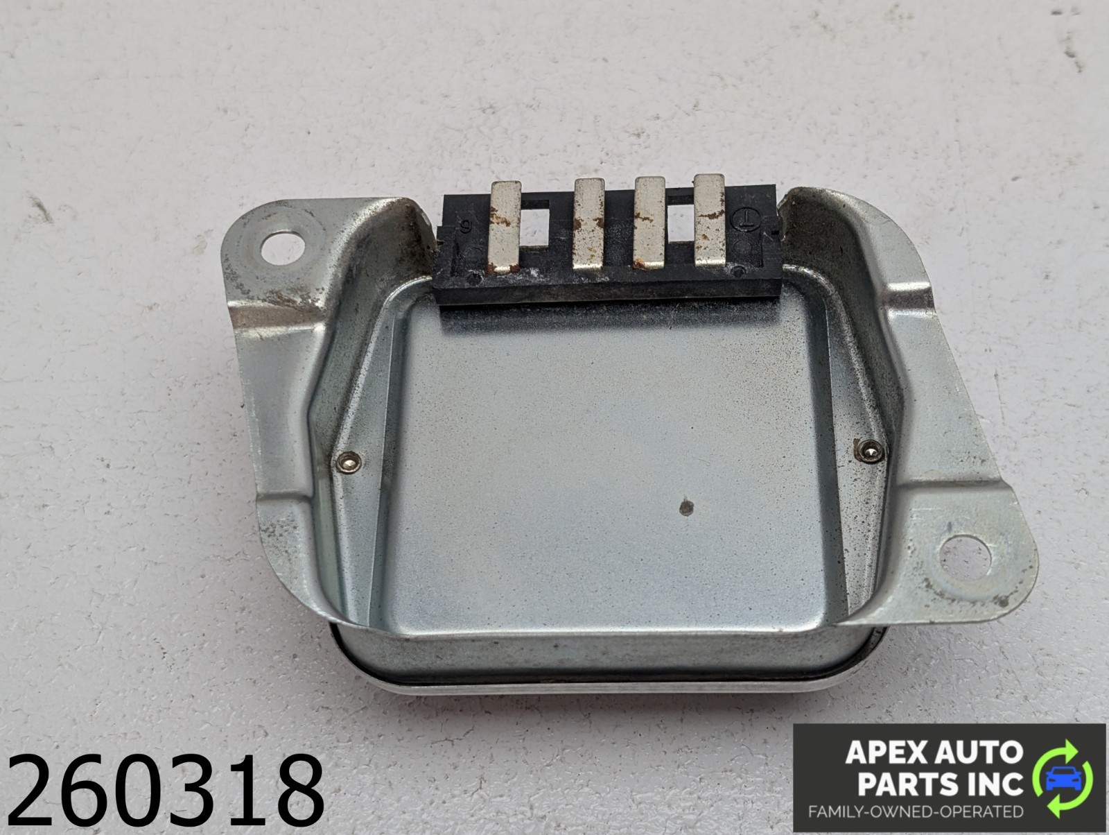 OEM 1985 Ford Crown Victoria 5.0L Voltage Regulator Unit - Image 8